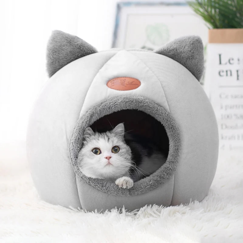 Perfect Winter Bed for Cats and Dogs: Cozy Cave for Ultimate Comfort™