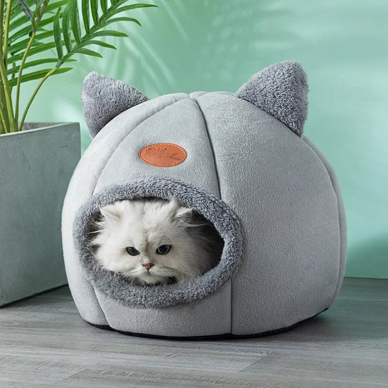 Perfect Winter Bed for Cats and Dogs: Cozy Cave for Ultimate Comfort™