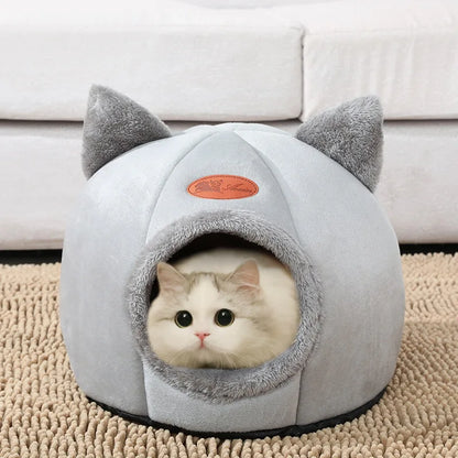 Perfect Winter Bed for Cats and Dogs: Cozy Cave for Ultimate Comfort™