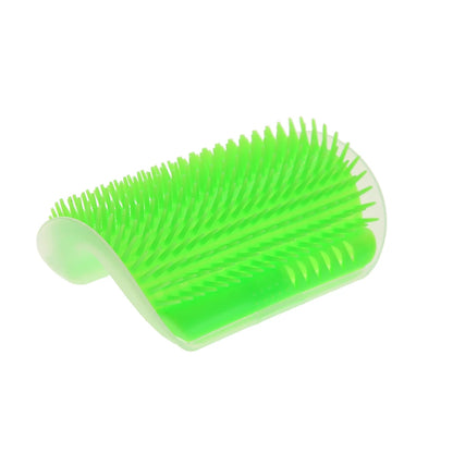 Self-Grooming Corner Brush for Cats with Tickling Comb™