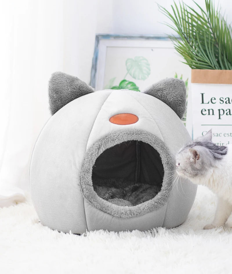 Perfect Winter Bed for Cats and Dogs: Cozy Cave for Ultimate Comfort™